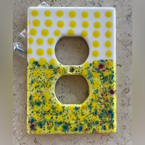 Ceramic Outlet Cover - Picture 1 of 5